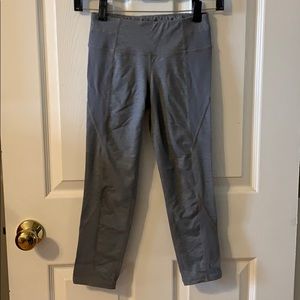 Athleta Gray Cropped Leggings